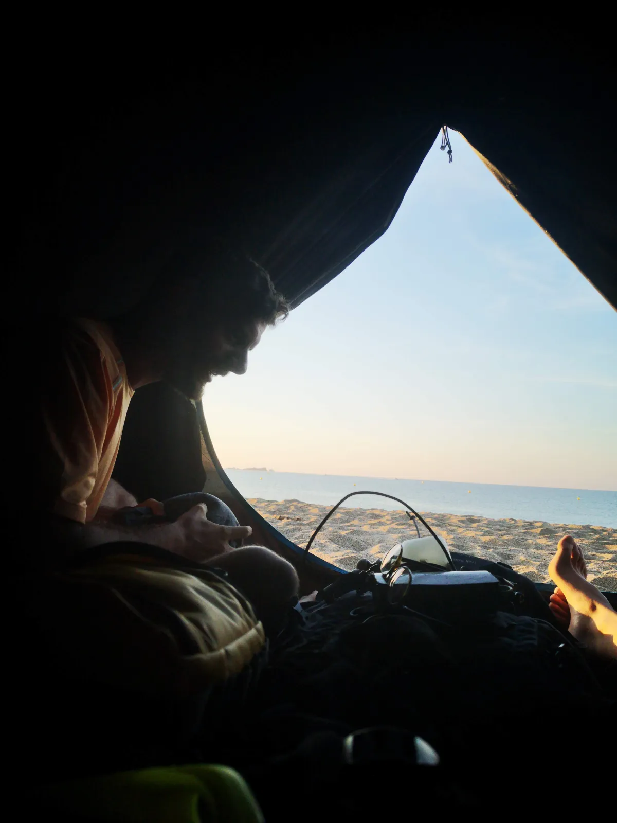 Dawn in the tent between Fréjus and Saint-Raphaël, 23 June 2019